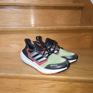 Gore tex adidas ultraboost size 9 mens